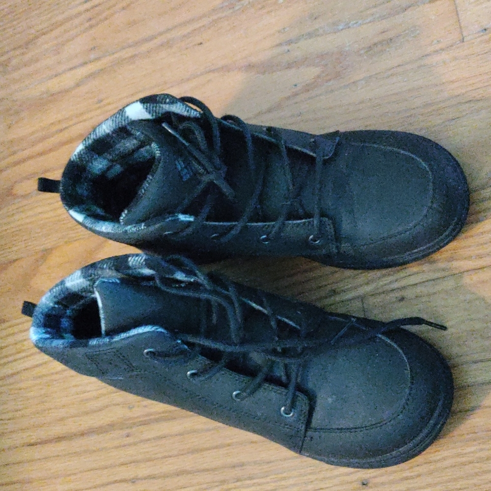 Boy's Columbia Boots